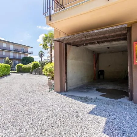 Lake And Bike Apartman Arona